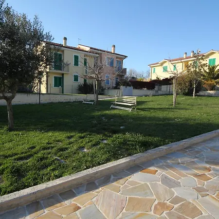 Trilocale Cod 200 A 300 M Dal Mare Marcelli